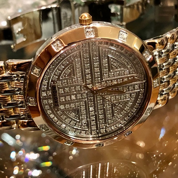 {SOLD} - Picture 5 of 8